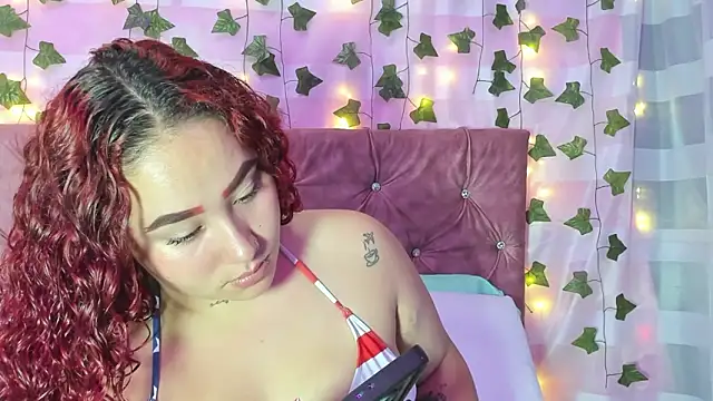 Snapshot of Ayla-marttinez chatting on 03.08.26 Ayla-marttinez online show from 03.08.26