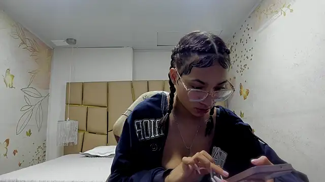 Snapshot of Jadde_Greyy_ chatting on 01.14.26 Jadde Greyy online show from 01.14.26