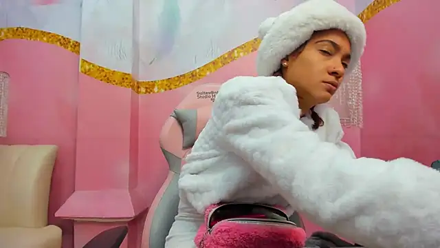 Jadde Greyy  online show from 04.13.26