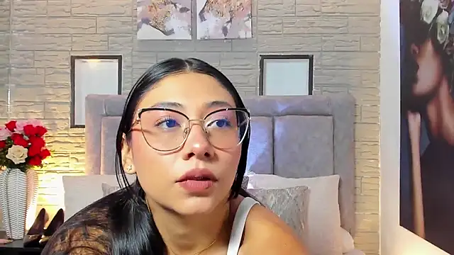 LanaRouse online show from 02.19.26