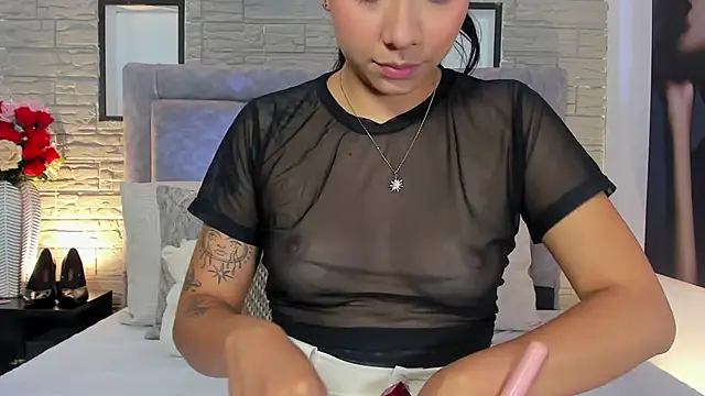 LanaRouse online show from 02.25.26