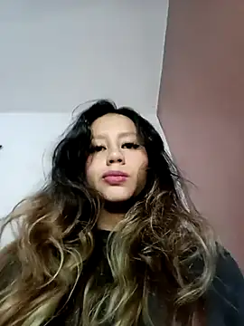 Snapshot of Annalia69 chatting on 06.06.26 Annalia69 online show from 06.06.26