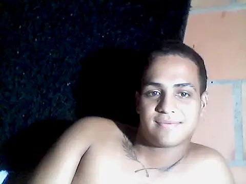 Snapshot of The_boysexy chatting on 04.10.26 The boysexy online show from 04.10.26