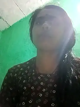 Snapshot of Arti_hot44A chatting on 12.14.25 Arti hot44A online show from 12.14.25