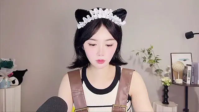 Pinkgirl520 online show from 05.12.26