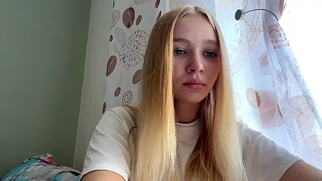 Snapshot of Leifuture chatting on 07.18.26 Leifuture online show from 07.18.26