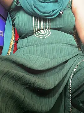 Snapshot of cute_mahi001 chatting on 07.16.26 cute mahi001 online show from 07.16.26