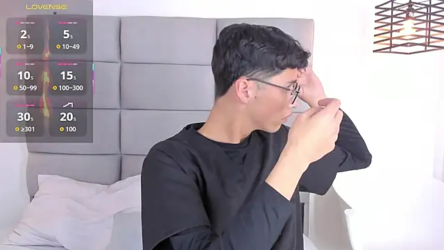 JoshClaarktt online show from 02.17.26