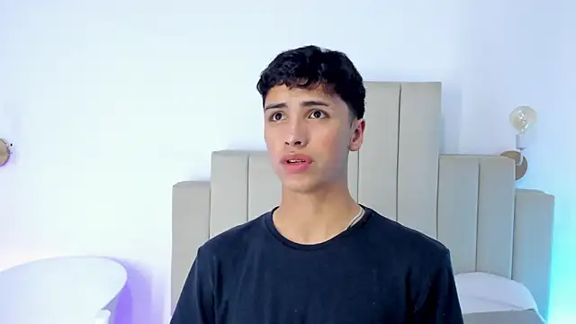 JoshClaarktt online show from 03.04.26