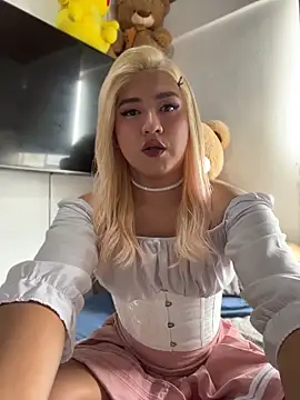 Snapshot of TaylorSweetI chatting on 05.25.26 TaylorSweetI online show from 05.25.26