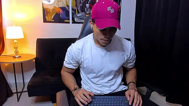 Dustyn Michelle1 online show from 02.05.26