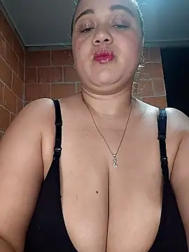 Snapshot of MMia_18 chatting on 01.12.26 MMia 18 online show from 01.12.26