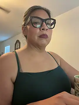 BettyWhispers online show from 03.10.26