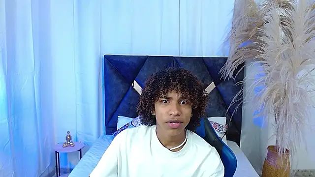 angelll18  online show from 01.09.26