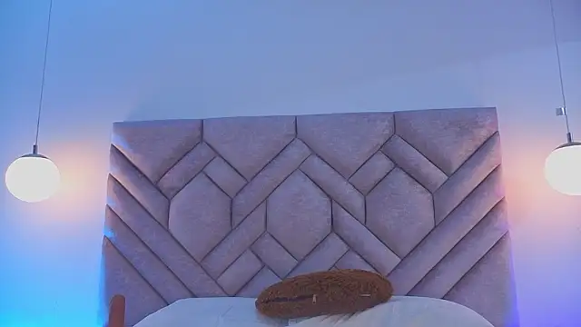 Milan Corleone online show from 03.24.26