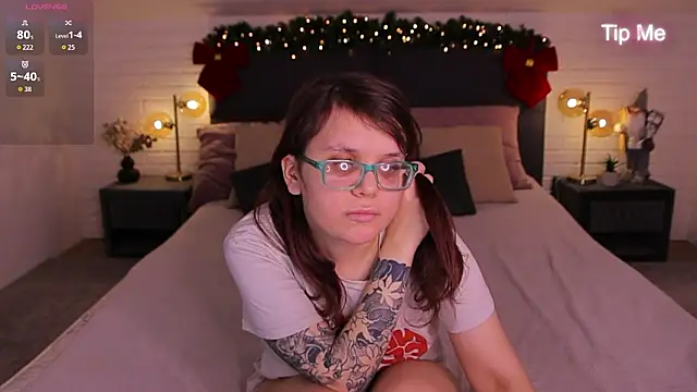 Snapshot of Ariell_Mini chatting on 01.31.26 Ariell Mini online show from 01.31.26