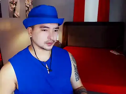 Snapshot of MarcoSebastian chatting on 04.16.26 MarcoSebastian online show from 04.16.26