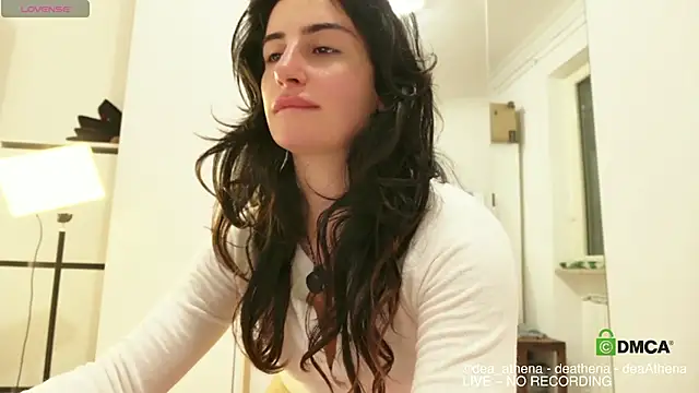 Snapshot of DeaAthena chatting on 01.11.26 DeaAthena online show from 01.11.26