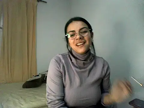 Snapshot of luluclark69 chatting on 06.08.26 luluclark69 online show from 06.08.26