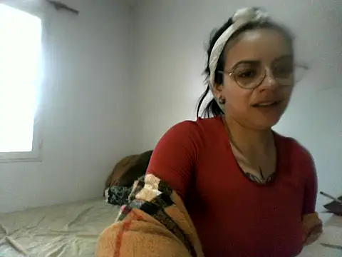 Snapshot of luluclark69 chatting on 06.10.26 luluclark69 online show from 06.10.26