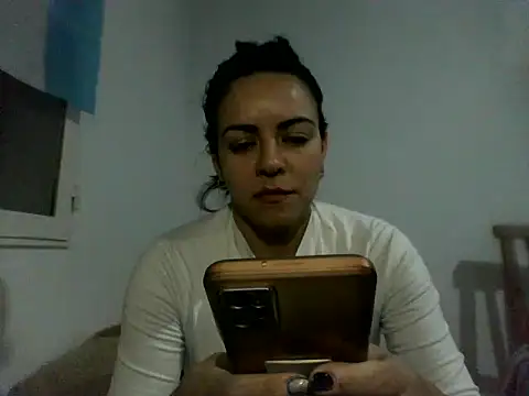 Snapshot of luluclark69 chatting on 06.17.26 luluclark69 online show from 06.17.26
