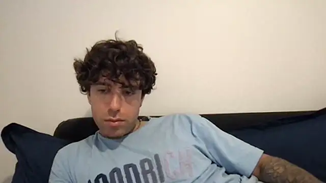 Snapshot of icyninesix chatting on 12.13.25 icyninesix online show from 12.13.25