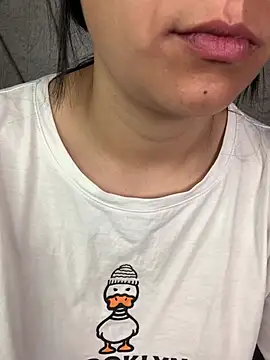 Val12777 online show from 04.11.26