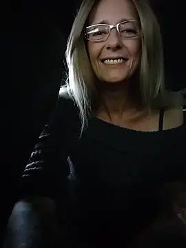 Sacha Scorp online show from 05.05.26
