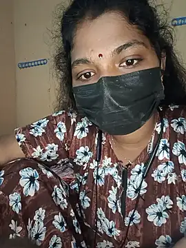 Snapshot of tamilsaisree chatting on 06.19.26 tamilsaisree online show from 06.19.26