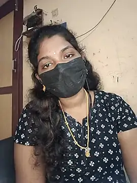 Snapshot of tamilsaisree chatting on 08.04.26 tamilsaisree online show from 08.04.26