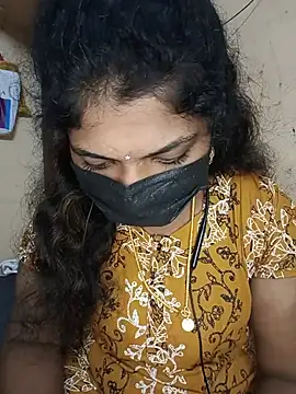 Snapshot of tamilsaisree chatting on 08.06.26 tamilsaisree online show from 08.06.26