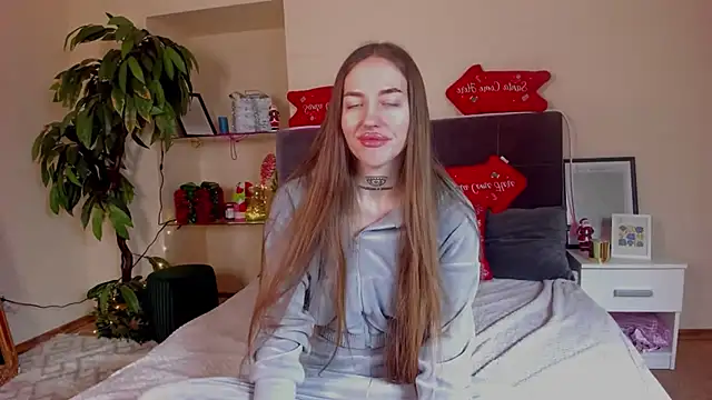 Snapshot of AdrianaCult chatting on 01.12.26 AdrianaCult online show from 01.12.26