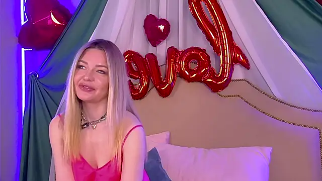 ToriCarter online show from 02.10.26