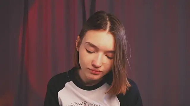 Leyla crsh online show from 03.27.26