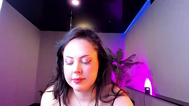 Snapshot of AlbaLimory chatting on 04.23.26 AlbaLimory online show from 04.23.26