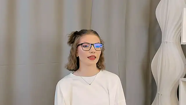 JeaneneWoltz online show from 12.19.25