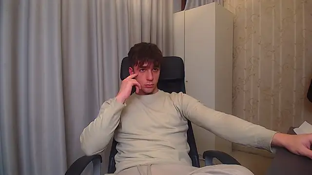 Snapshot of KellenWest chatting on 01.12.26 KellenWest online show from 01.12.26