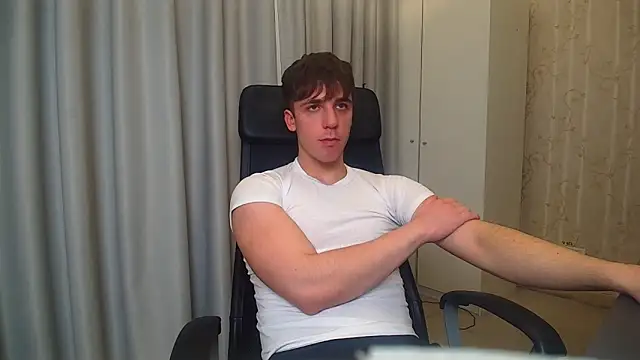 Snapshot of KellenWest chatting on 01.13.26 KellenWest online show from 01.13.26