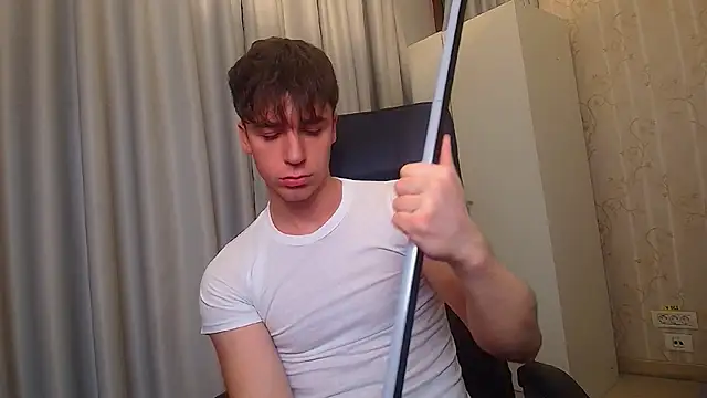 Snapshot of KellenWest chatting on 02.06.26 KellenWest online show from 02.06.26