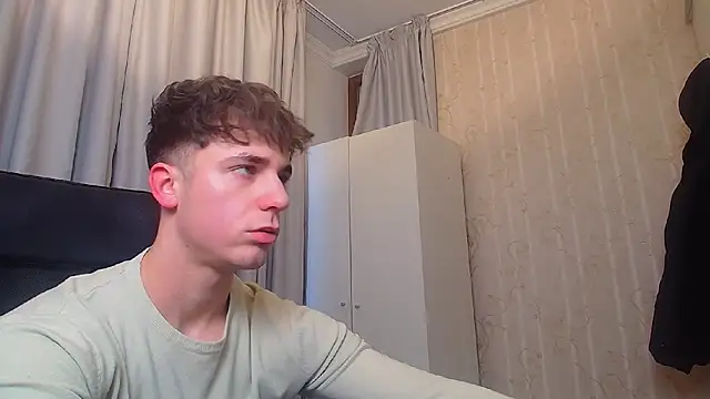 Snapshot of KellenWest chatting on 02.23.26 KellenWest online show from 02.23.26