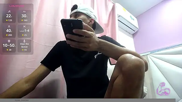 Snapshot of Ares_funn chatting on 01.17.26 Ares funn online show from 01.17.26