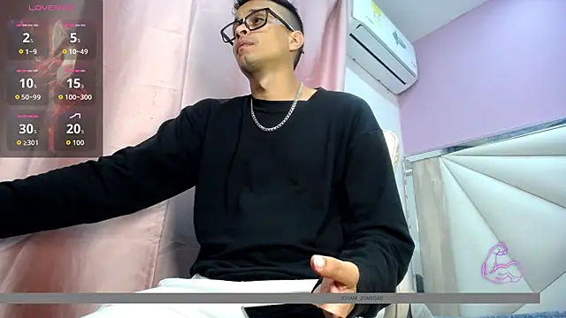 Snapshot of Ares_funn chatting on 02.08.26 Ares funn online show from 02.08.26