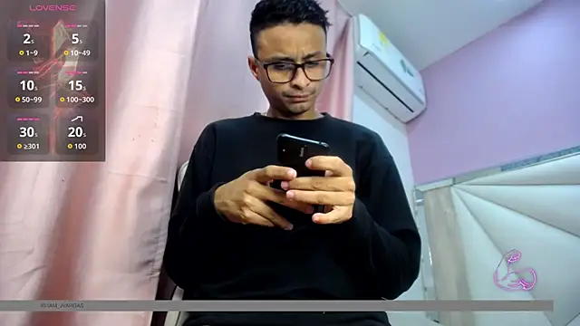 Snapshot of Ares_funn chatting on 02.09.26 Ares funn online show from 02.09.26