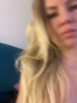 Snapshot of Natalia_Fit chatting on 04.23.26 Natalia Fit online show from 04.23.26