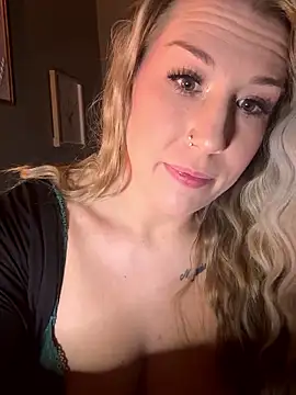 Snapshot of GeneralMamaXo chatting on 01.08.26 GeneralMamaXo online show from 01.08.26