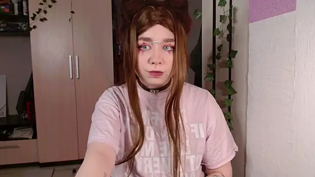 Yuly Soft online show from 12.18.25