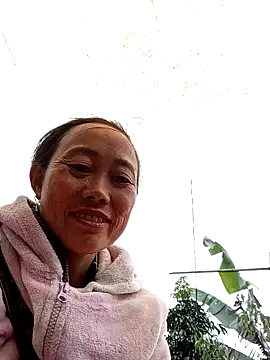 Snapshot of lemon-beo chatting on 12.16.25 lemon-beo online show from 12.16.25