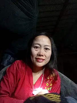 Snapshot of lemon-beo chatting on 12.18.25 lemon-beo online show from 12.18.25