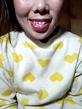 Snapshot of Chloe-ee chatting on 01.12.26 Chloe-ee online show from 01.12.26