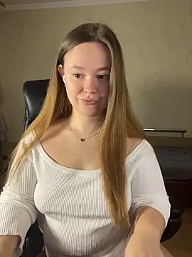 CaramelleSugarr online show from 04.12.26